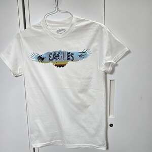 Eagles Sunset Wings T-Shirt Size Small White Cotton